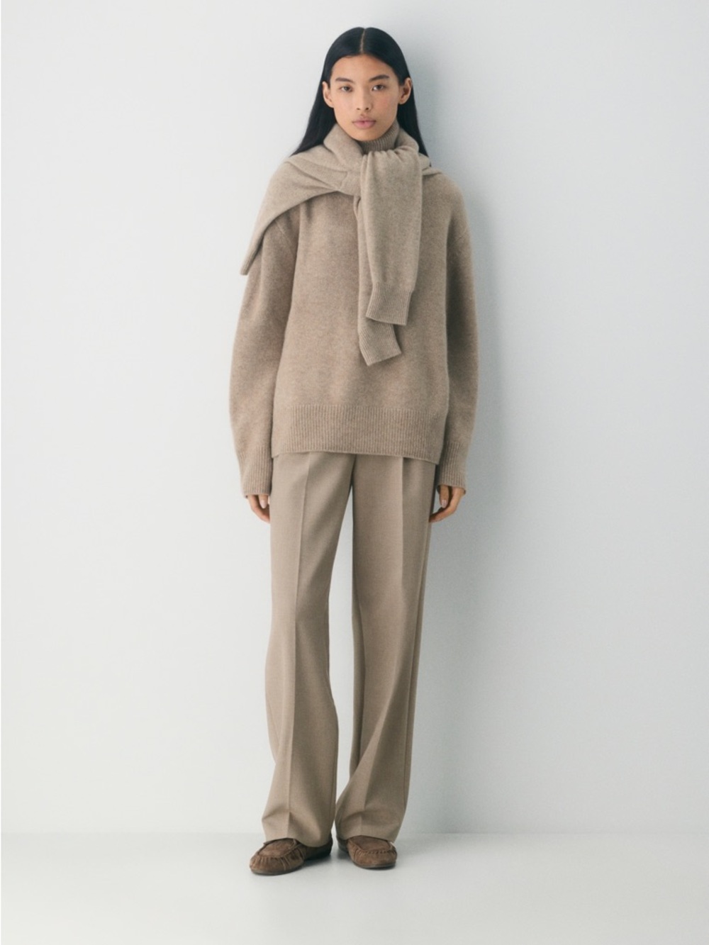 Aritzia Plush Cashmere Oversized Turtleneck Size 2XS NWOT